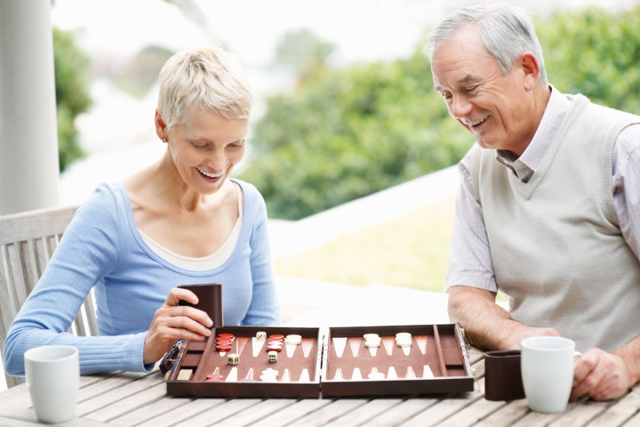Вправи для поліпшення пам'яті у літніх людей: ігри, хобі, вітамінні препарати