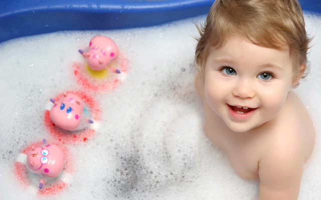 Чи можна купати дитину при кон'юнктивіті, як правильно мити голову дітям